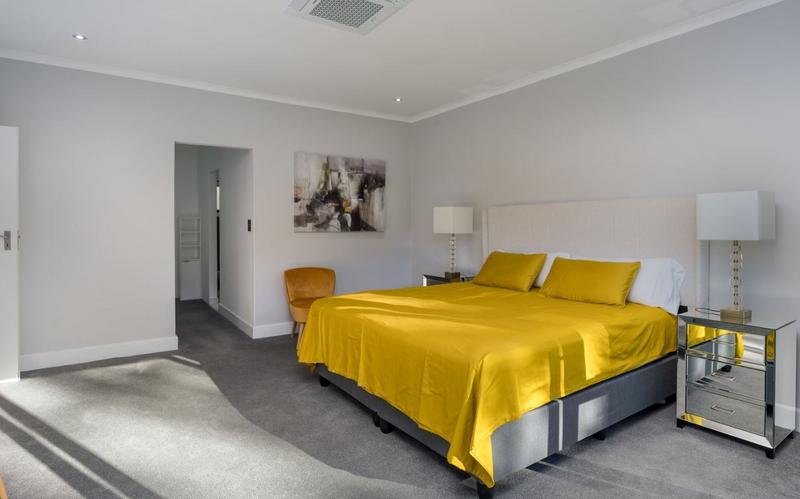 8 Bedroom Property for Sale in Somerset West Western Cape